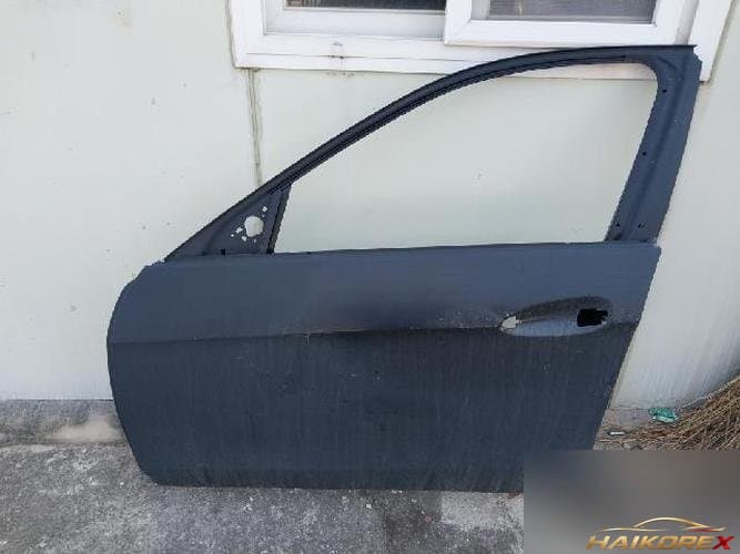 Mercedes-Benz E-Class 2013 — передняя дверь левая A212 722 0100