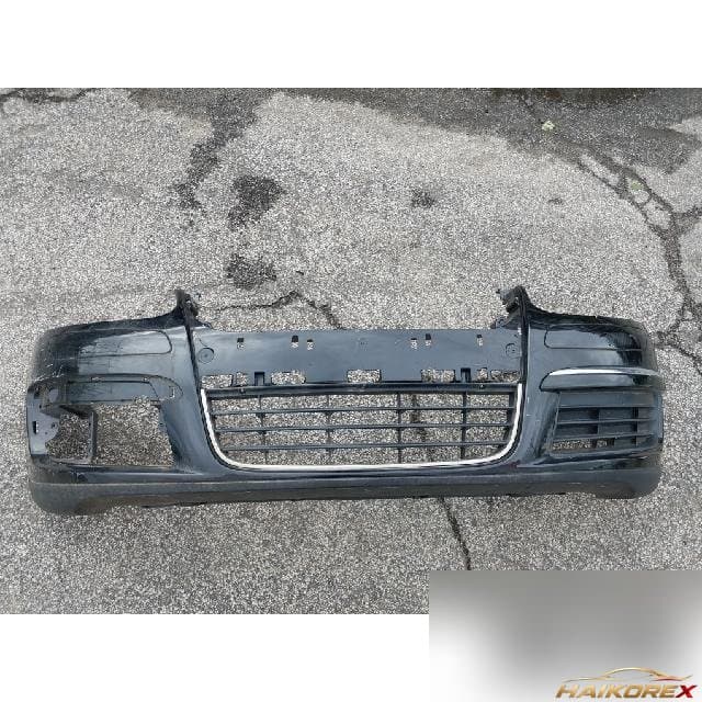 Volkswagen Jetta 2011 — передний бампер