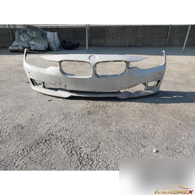 BMW 320d 2015 — передний бампер