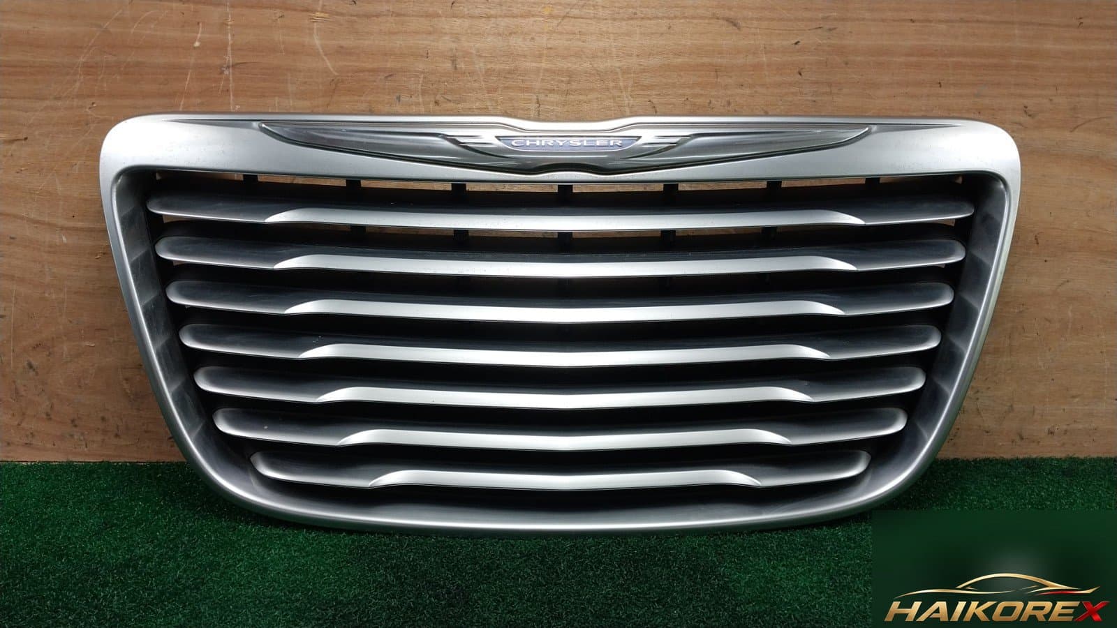 Chrysler The New 300C 2014 — радиаторная решетка
