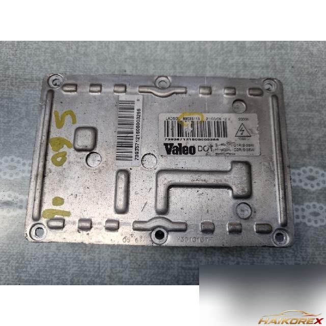 Volvo S60 2006 — блок балласта (HID) 89035113
