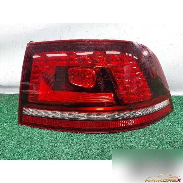 Volkswagen Phaeton 2013 — задний фонарь правый (пассажирский) 3D5945096J