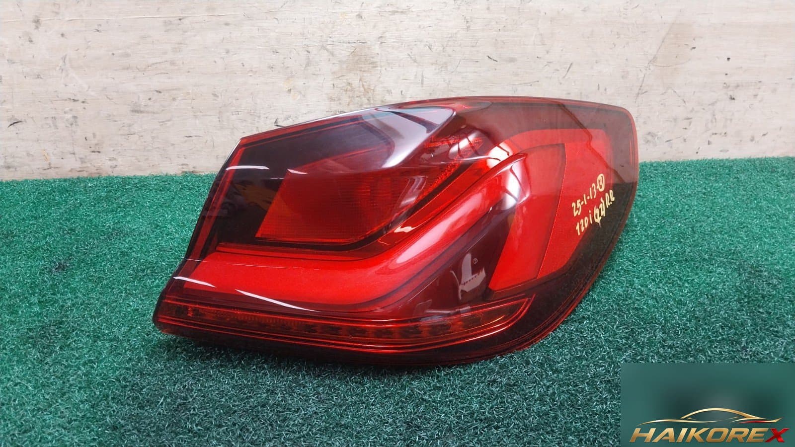 BMW 1 Series F40 120i 2022 — задний фонарь правый
