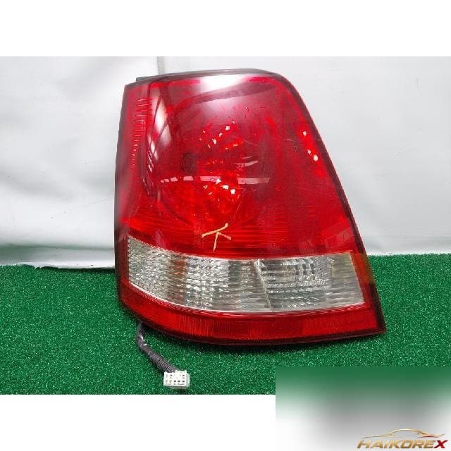Kia Sorento 2006 — комбинированный фонарь задний левый