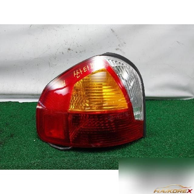 Hyundai Santa Fe 2003 — комбинированный фонарь задний левый