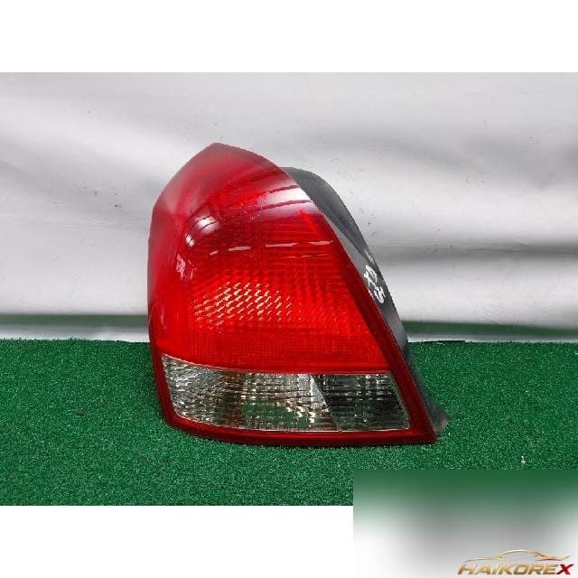 Hyundai Avante XD 2001 — комбинированный фонарь задний левый