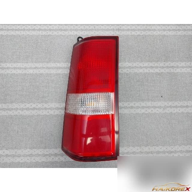 Chevrolet Chevy Van 2003 — комбинированный фонарь задний левый