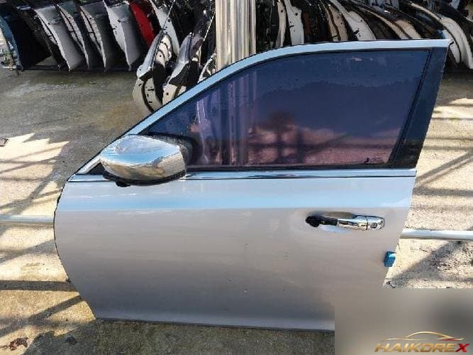 Chrysler 300 2012 — передняя дверь левая