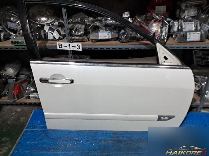 Renault SM5 2007 — передняя дверь правая