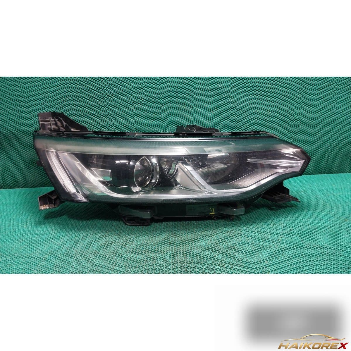 Renault Samsung SM6 2017 — фара правая (ксенон) 260109277R