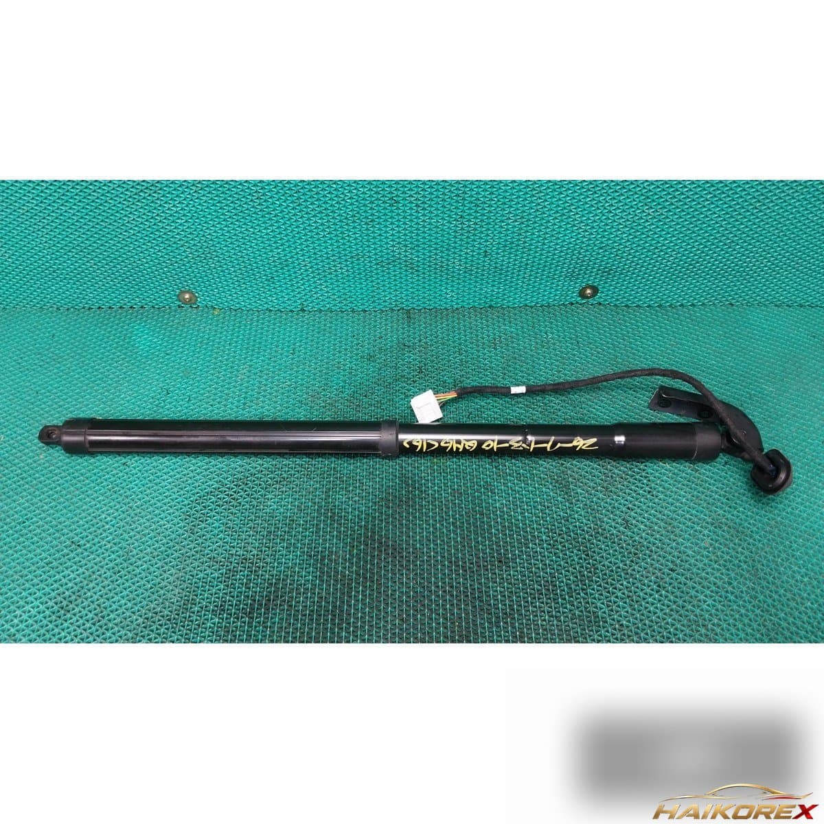 Renault Samsung QM6 2017 — накладка крышки багажника 904520316R