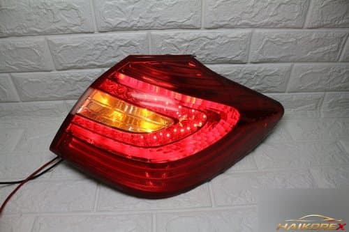 Задний фонарь Genesis BH LED правый наружный 924023M200
