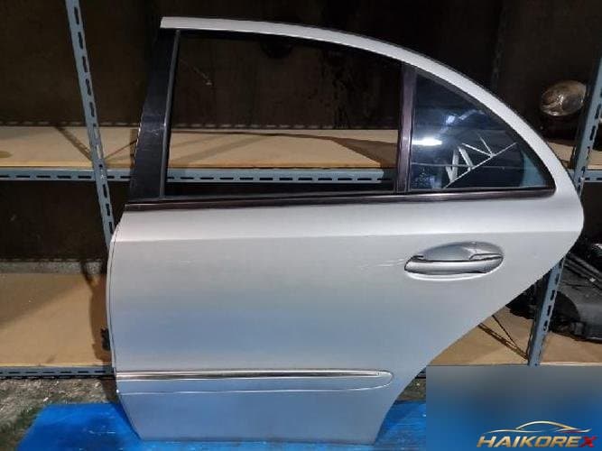 Mercedes-Benz E-Class 2003 — дверь задняя левая