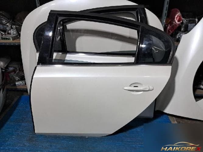 Renault SM5 2011 — дверь задняя левая