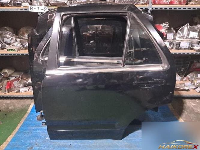 Cadillac SRX 2005 — дверь задняя левая