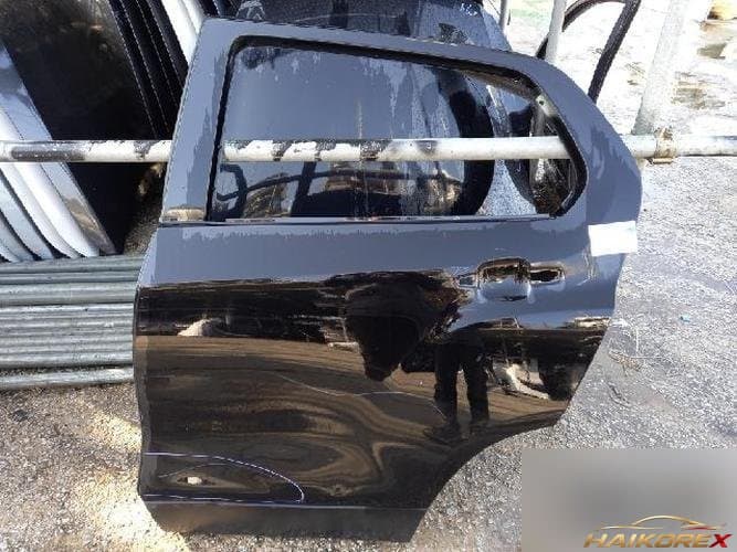 Chevrolet Trax 2019 — задняя дверь левая