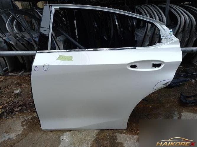 Lexus ES 2021 — дверь задняя левая