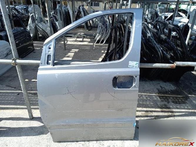 Hyundai Grand Starex 2012 — передняя дверь левая