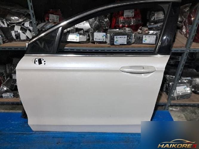 Ford Mondeo 2015 — передняя дверь левая