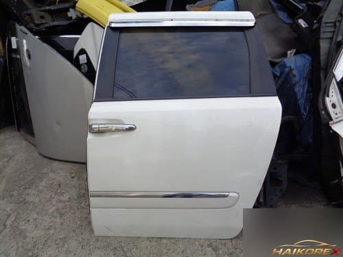 Дверь раздвижная задняя левая (автоматическая)