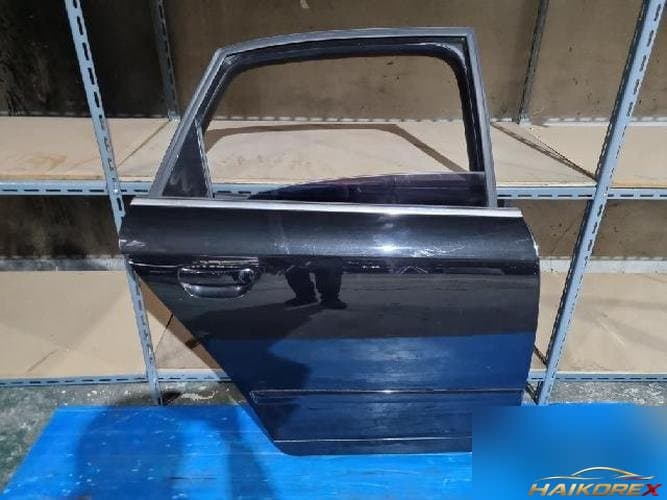 Audi A4 2007 — дверь задняя правая