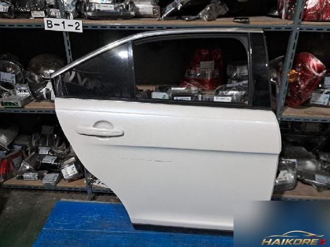 Ford Taurus 2011 — дверь задняя правая