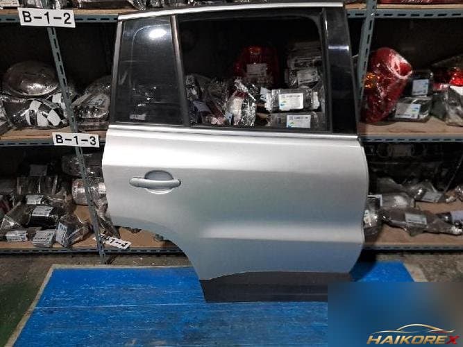 Volkswagen Tiguan 2009 — дверь задняя правая