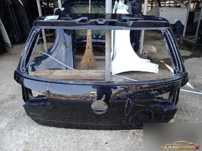 Volkswagen Golf 2014 — крышка багажника