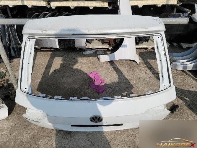 Volkswagen Tiguan 2019 — крышка багажника