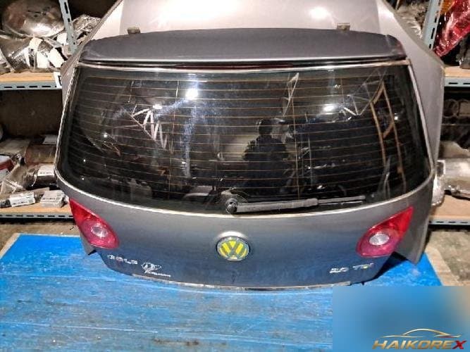 Volkswagen Golf 2009 — крышка багажника