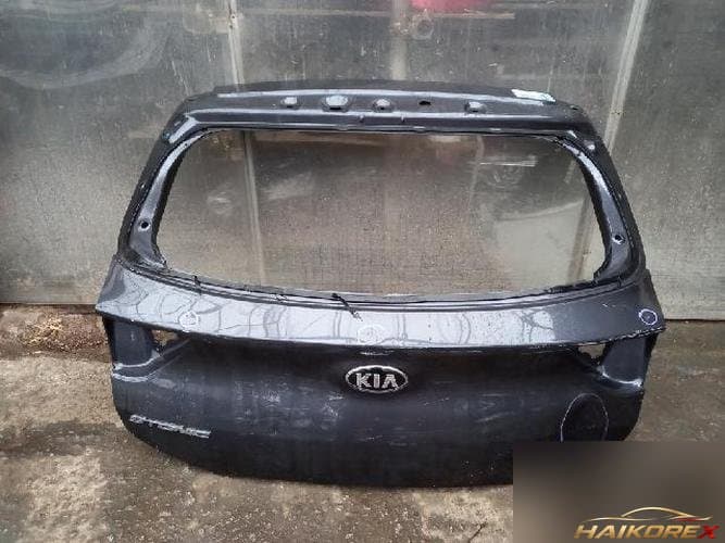 Kia Stonic 2018 — крышка багажника