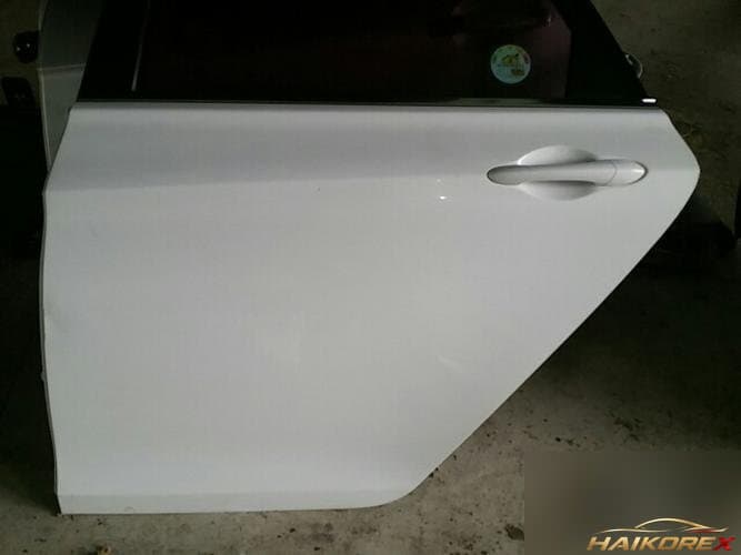 Hyundai Sonata 2010 — задняя дверь левая