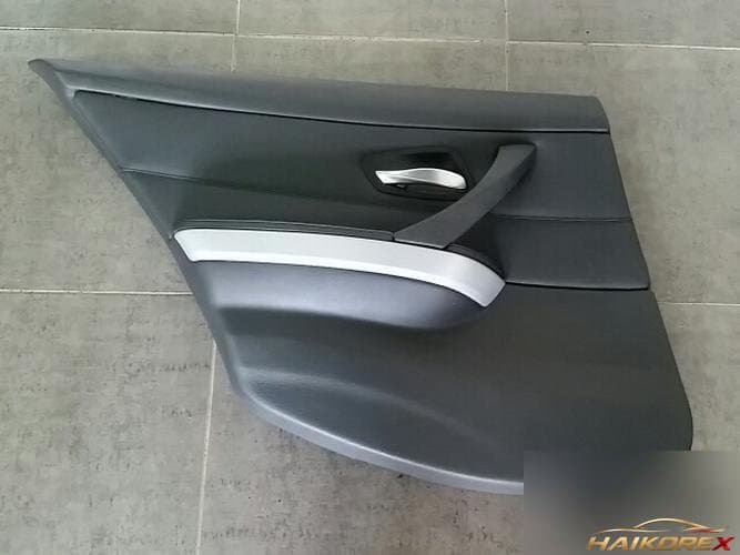 BMW 3 Series 2011 — дверь задняя левая