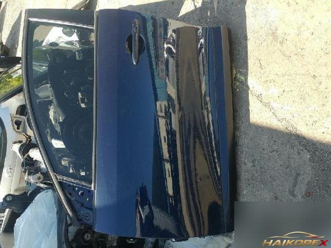 Renault SM3 2010 — передняя дверь левая