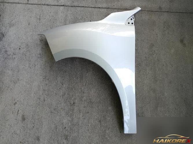 Renault SM3 2011 — крыло левое