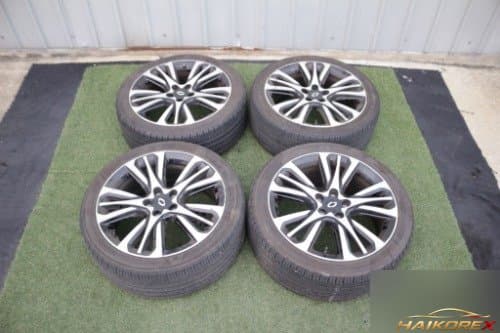 Комплект колес с шинами 19" 245/40 ZR19