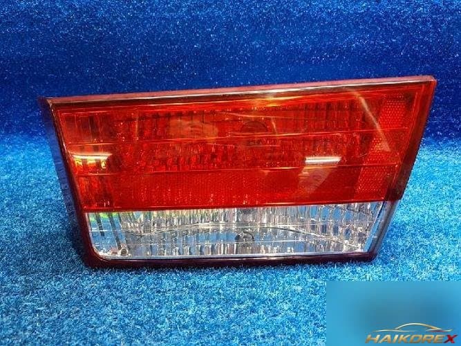 Hyundai Sonata 2006 — задний фонарь правый внутренний 924043K000