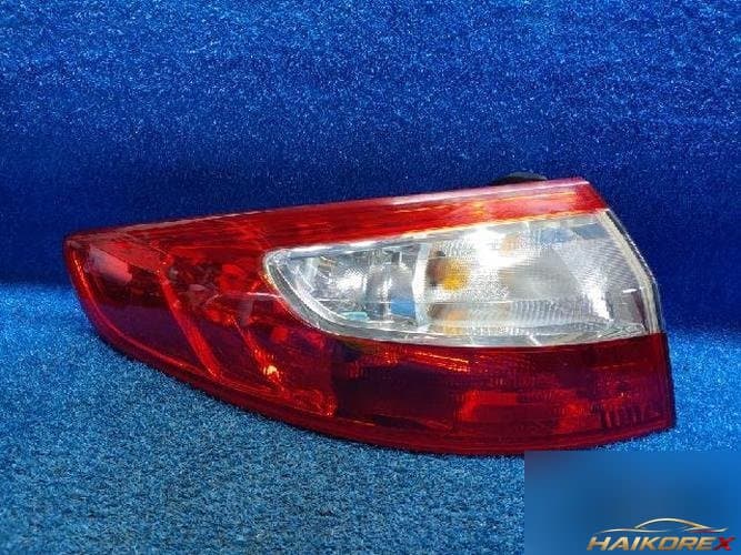Renault SM3 2014 — задний фонарь левый наружный