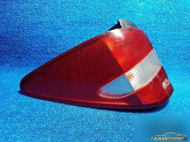 KG Mobility Rodius 2007 — фара задняя левая (наружная)