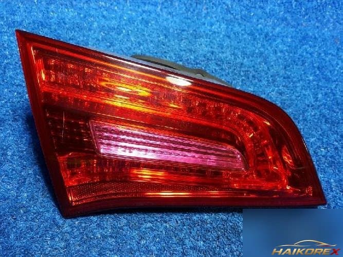 Kia K7 2011 — задний фонарь левый внутренний (4-контактный LED)