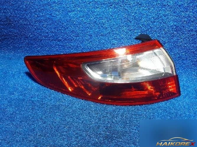 Renault SM3 2010 — фонарь задний левый наружный