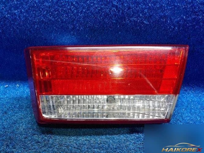 Hyundai Sonata 2005 — фонарь задний правый внутренний 924043K000
