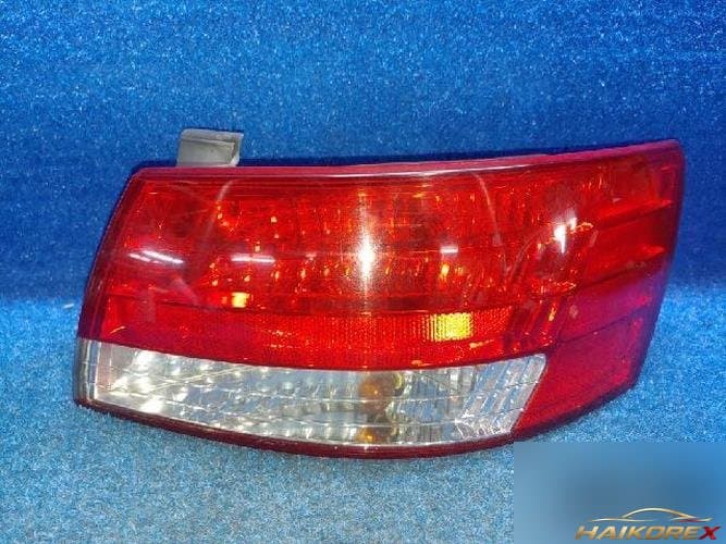 Hyundai Sonata 2005 — фара задняя правая 924023K000