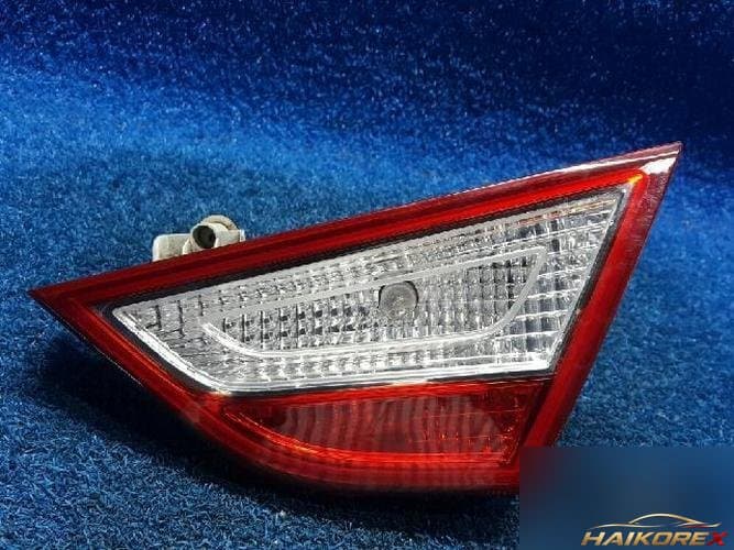 Hyundai Sonata 2011 — фонарь задний правый внутренний 924043S000