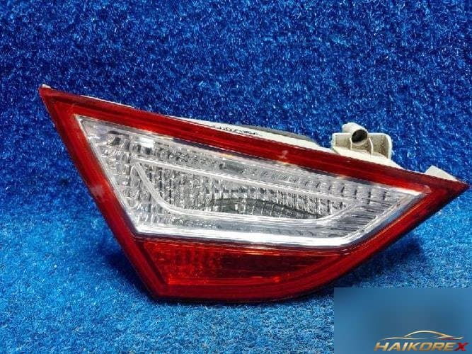 Hyundai Sonata 2010 — фара задняя левая внутренняя 1