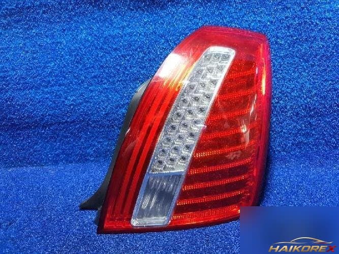 Kia Opirus 2010 — задний фонарь правый наружный 4