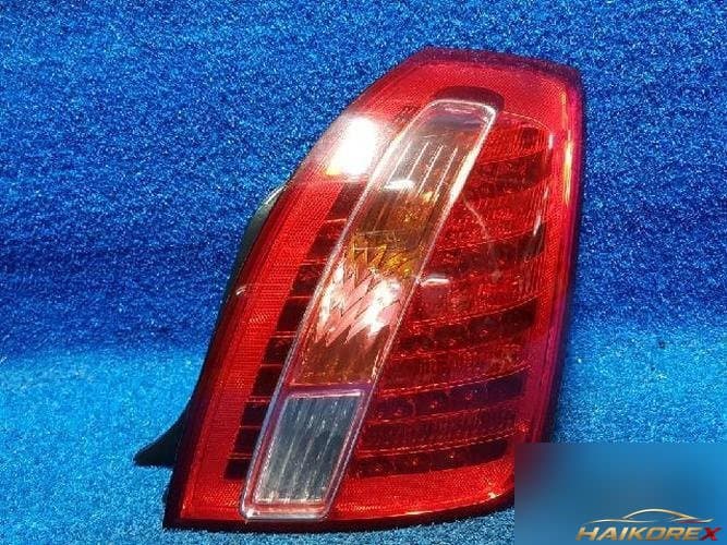 Kia Opirus 2007 — задний фонарь правый наружный