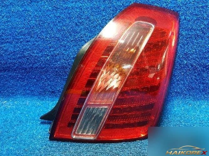 Kia Opirus 2009 — фара задняя правая наружная