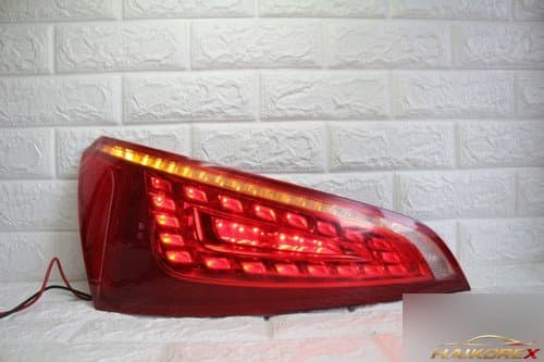 Задний фонарь левый Audi Q5 8R0945093A