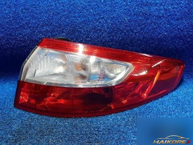 Renault SM3 2011 — задний фонарь правый наружный